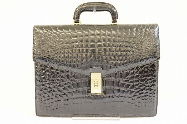 ビジネスアイテムのお買い替えで買取活用、クロコダイルのブリーフケースを買取いたしました