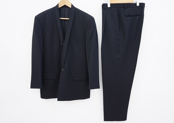 Mサイズのブラックタキシード！イッセイミヤケ