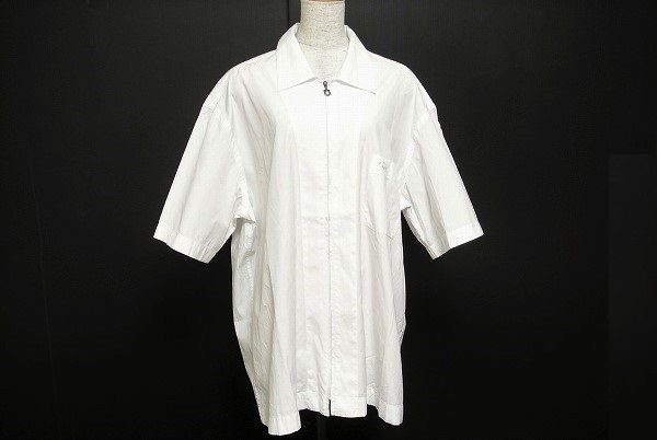 上品とカジュアルのいいとこどり！サルヴァトーレ フェラガモ ジップアップ 半袖シャツを買取しました