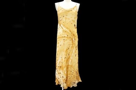 飽きた洋服はお小遣いに変える！マックスマーラのワンピースを買取いたしました