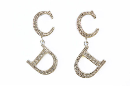 シンプルな中にも輝きは隠せない！クリスチャン・ディオール ピアスを買取しました