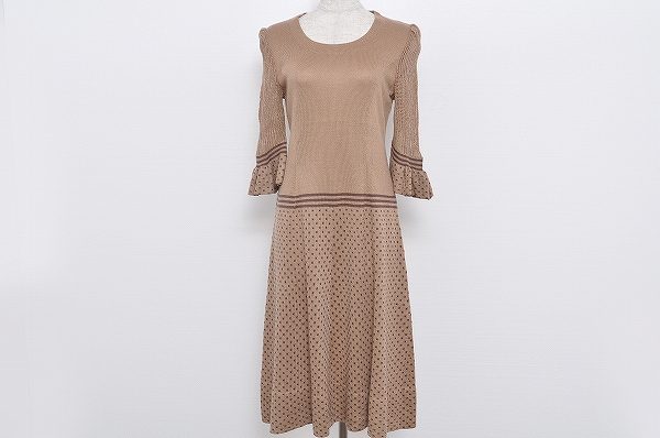 スカート部分のドットが可愛い!斉藤都世子のワンピースを買取しました