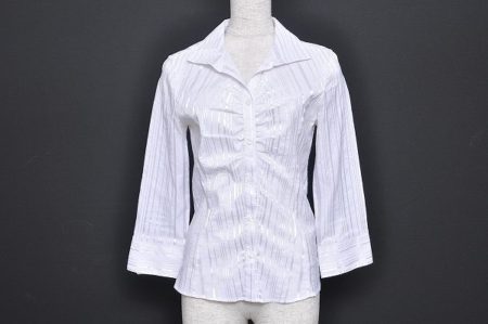 ネット買取不安な方でもアクイールで安心買取！ナラカミーチェのブラウスを買取いたしました