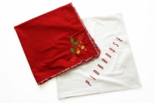 防寒対策にもなる!ピンクハウスのストールをお売りいただきました