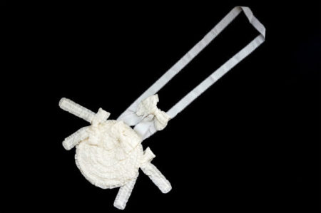 フリルの贅沢使いで可愛さをアップ！ピンクハウスのポシェットを買取しました