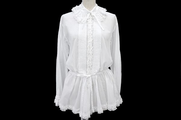 安定感のある襟で高貴な雰囲気がつくれる!ピンクハウスのチュニックを買取しました