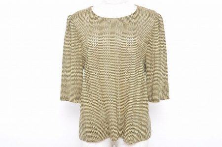 シンプルなカットソーは持っていて損はなし！斉藤都世子のカットソーを買取しました