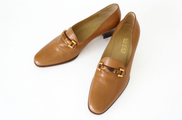 スマートな女性は足元からこだわる！グッチのパンプスを買取しました