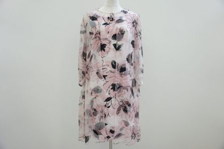 淡いお花柄が優しい印象に！エムズグレイシーのセットアップを買取しました