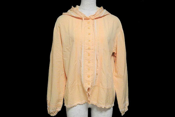 フリル×フードで可愛らしく動きやすい装いに!ピンクハウスのシャツブラウスを買取しました