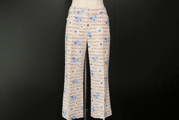 シンプルトップスもお任せあれ！エムズグレイシーのパンツを買取しました