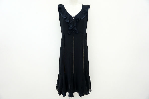 麗しげな雰囲気を演出できる！マックスマーラのワンピースを買取しました