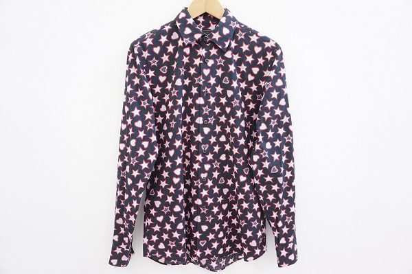 ハート×星柄でおしゃれ度をアップ！プラダのメンズ長袖シャツを買取しました