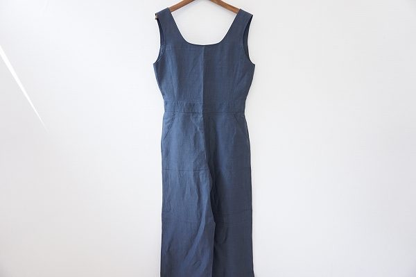 シンプルでもおしゃれさをアップさせたいなら！マックスマーラのオールインワンを買取しました