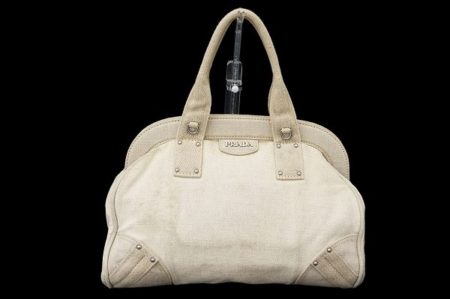 シンプルなのに存在感がある！プラダのトートバッグを買取しました