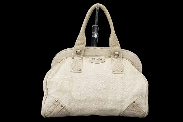 シンプルなのに存在感がある!プラダのトートバッグを買取しました