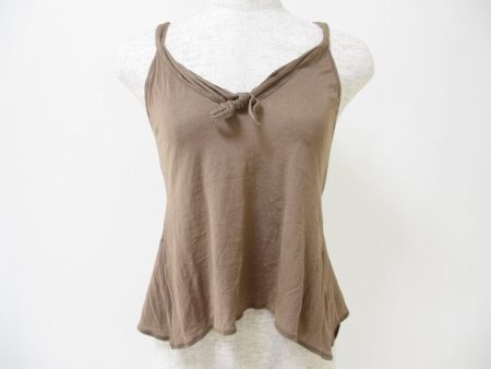 シンプルなのにどこか存在感のあるデザイン！グッチのノースリーブカットソーを買取しました