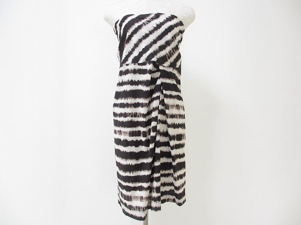 クールビューティに決めたいなら！マックスマーラのワンピースを買取しました