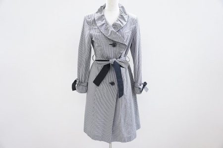 首元フリルで可愛らしく清楚さを演出！エムズグレイシーのコートを買取しました