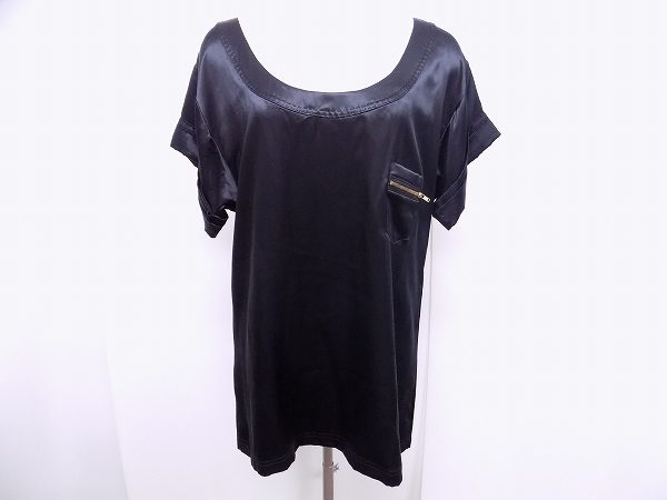 光沢感のある素材でエレガントスタイルを実現！ダイアンフォンファステンバーグ カットソーを買取しました