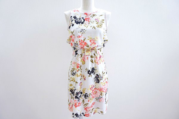 上品カラーのお花が素敵！フレイアイディーのワンピースを買取しました