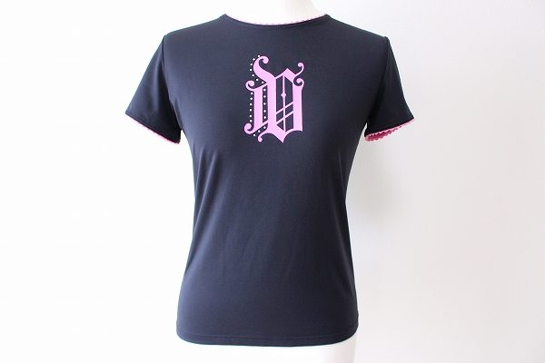 ブラック×ピンクの組み合わせで落ち着いた雰囲気に！ヴェルサーチのTシャツを買取しました