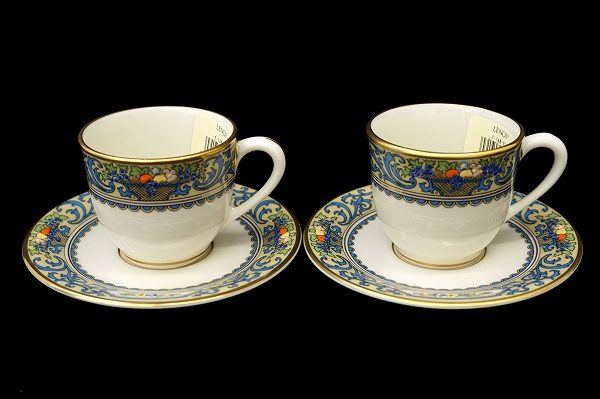 自分使いにも来客時にも大活躍！レノックスのカップ＆ソーサーを買取しました