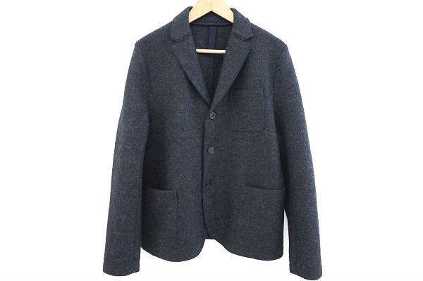 定番チャコールグレーでスマートな印象に！ハリスワーフロンドンのメンズジャケットを買取しました
