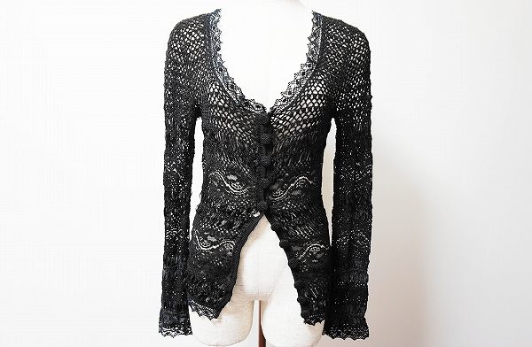 かぎ編みデザインがクールな印象に！アダムジョーンズ カーディガンを買取しました