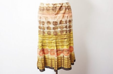鮮やかなスカートが華やかさをアップさせる！タルボットのスカートをお売りいただきました