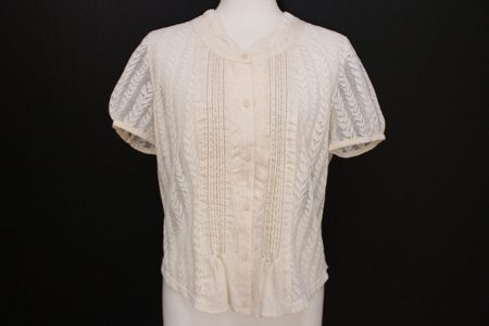 ほんのりアイボリーが優し気な印象をプラス！ビルダジュール シャツブラウス を買取しました