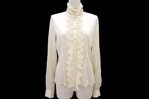 いろいろなシーンで使える上品ブラウス!マーレンダムのシャツブラウスを買取しました