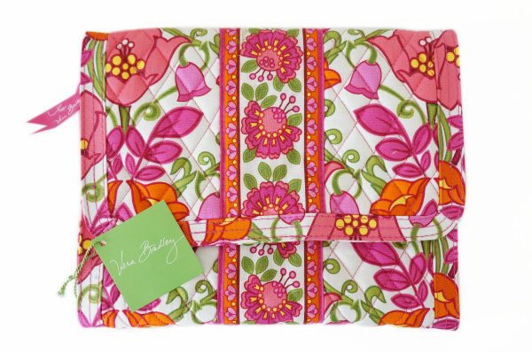 ポーチなどのブランド小物もまとめて買取！ヴェラブラッドリーのポーチを買取いたしました