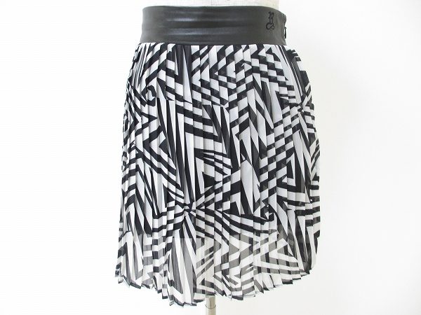 シックな柄でアピールしたいのであれば！ラットロエン スカートをお売りいただきました