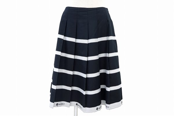 シンプルながらもどこか華やかさが感じられる！エムズグレイシーのスカートをお売りいただきました