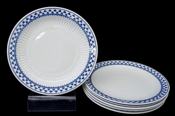 食器は統一感を出すのも大事です!アダムス ウェッジウッドグループ お皿6枚セット を買取しました