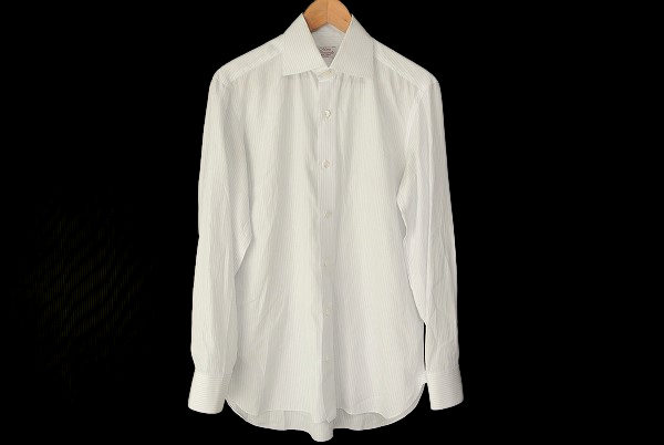 清潔感のある印象を目指したいなら！マリオ・ムスカリエッロ 長袖シャツを買取しました