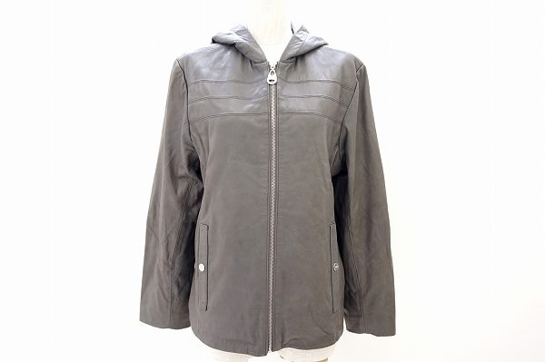 フードタイプのレザーアウターで気軽に着られる！ドーマのレザーブルゾンを買取しました