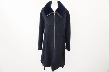 ジッパータイプでシャープさも増します！トランジットの毛皮コートをお売りいただきました