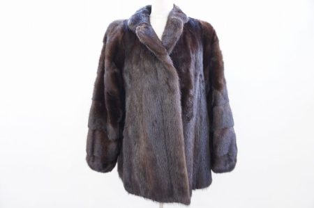 着用するだけでしっかり決まる！グレースのコートをお売りいただきました