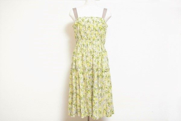 新品で着ない服は潔くリサイクル、ユキトリイのワンピースを買取いたしました