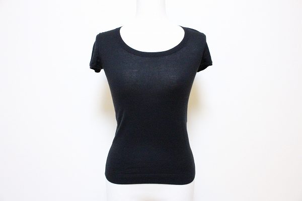 ウエスト部分もタイトになってスタイルアップ！セオリーのカットソーを買取しました