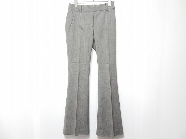 引き締まった足を演出できます！セオリーのパンツを買取しました