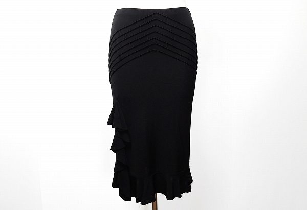 断捨離はリサイクルを活用!ダナ・キャランのスカートを買取いたしました