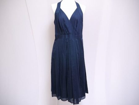 落ち着いたクールビューティに仕上がる！セオリーのワンピースを買取しました