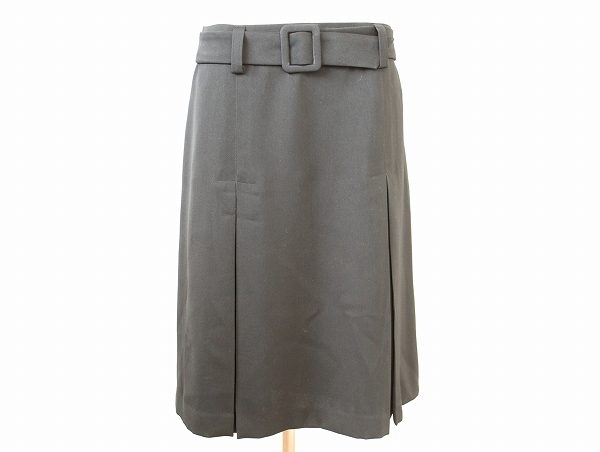 モノクロテイストから柄物まで相性抜群！アニエスベーのスカートを買取しました