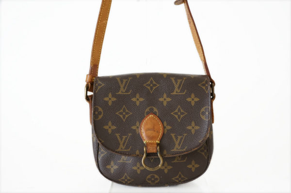 荷物が少なめな方にも嬉しいサイズ感!ルイ・ヴィトン ショルダーバッグを買取しました