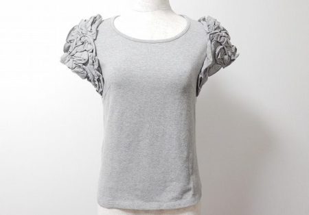 袖のフリルが上質さをプラス！ユキトリイのカットソーを買取しました