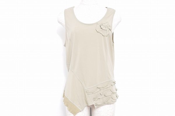 シンプルな中に可愛さもしっかりある！ティービー センソユニコ カットソーを買取しました