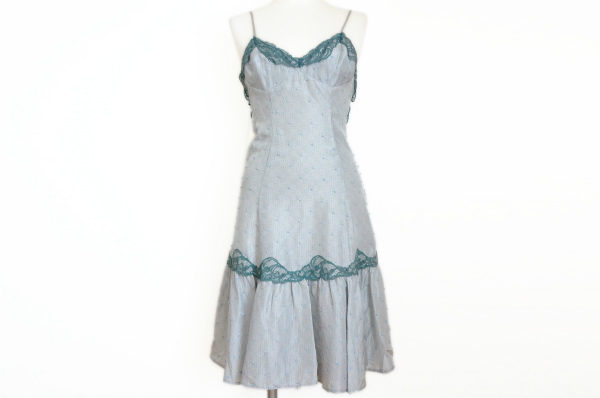 グレー×水色の組み合わせでシックに！エンポリオアルマーニ ワンピースを買取しました